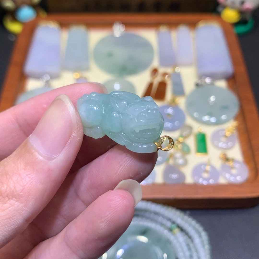 吊坠(不含链)18K金镶嵌翡翠