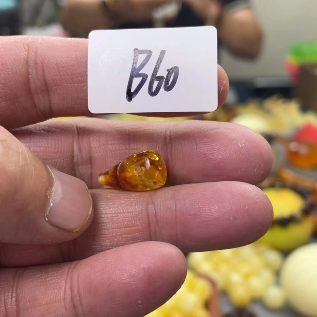 手链琥珀未镶嵌多样性发，发其中一件