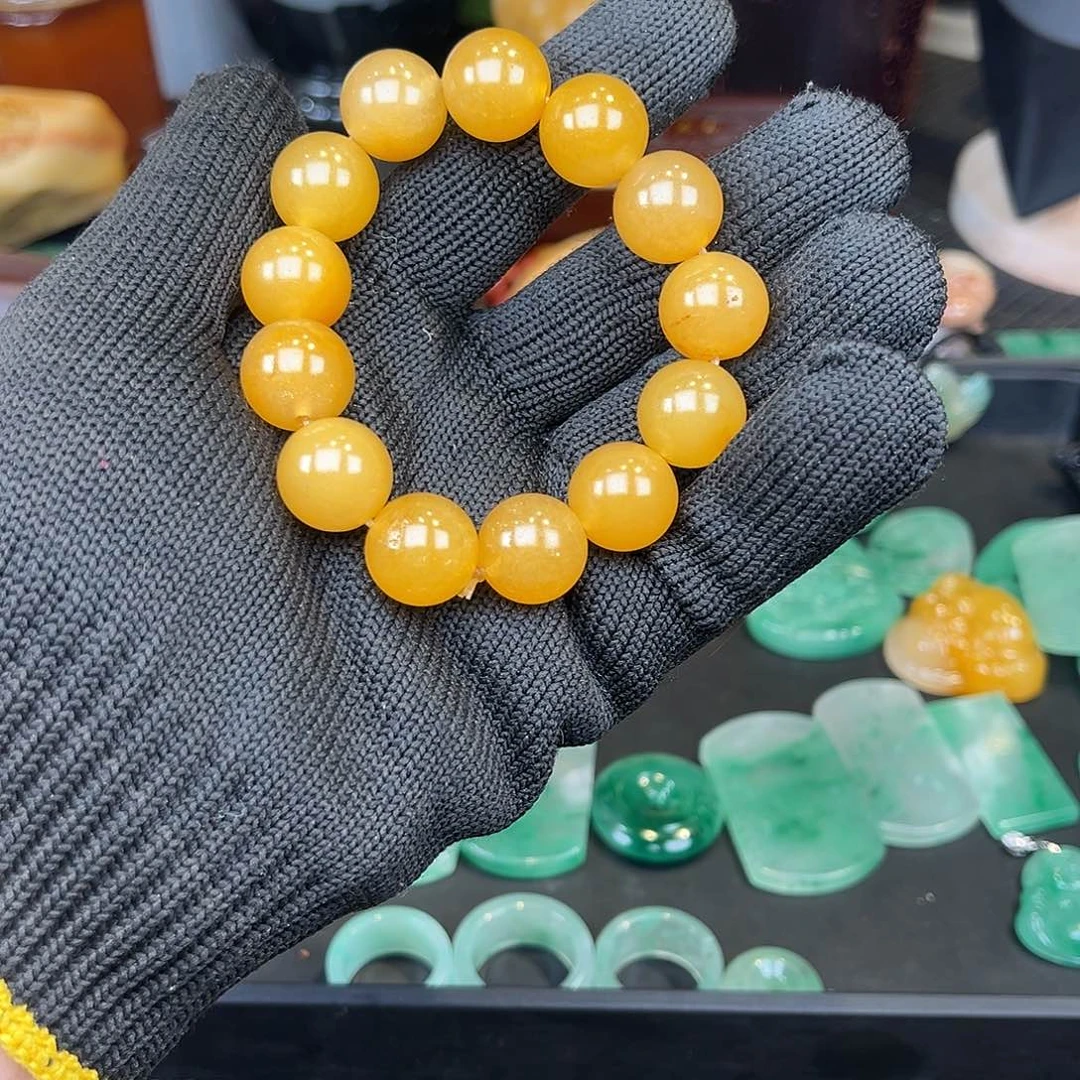 石英质玉未镶嵌吊坠