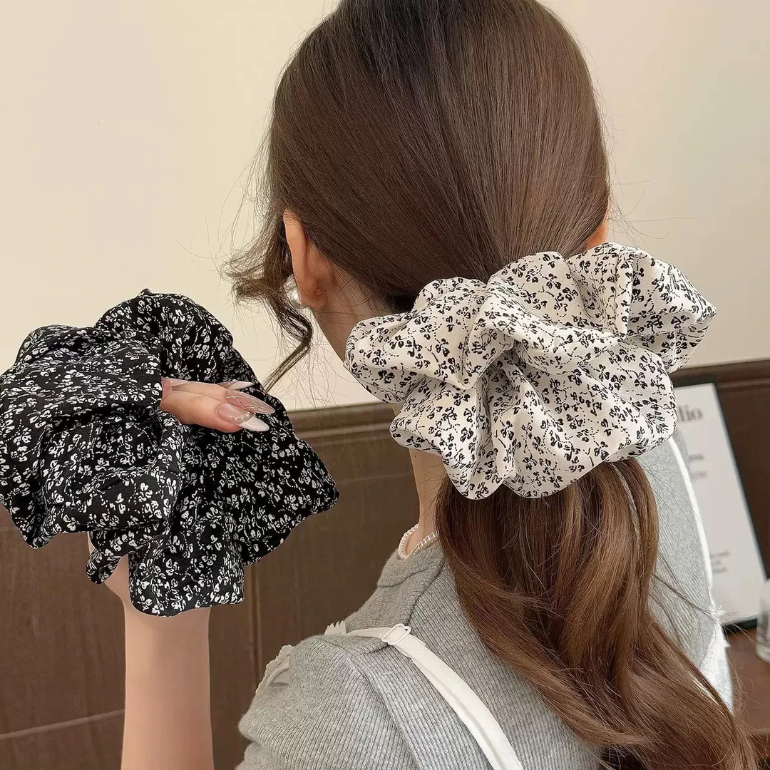 黑白小碎花布艺大肠发圈女高级感复古丸子头花朵发绳时尚头绳