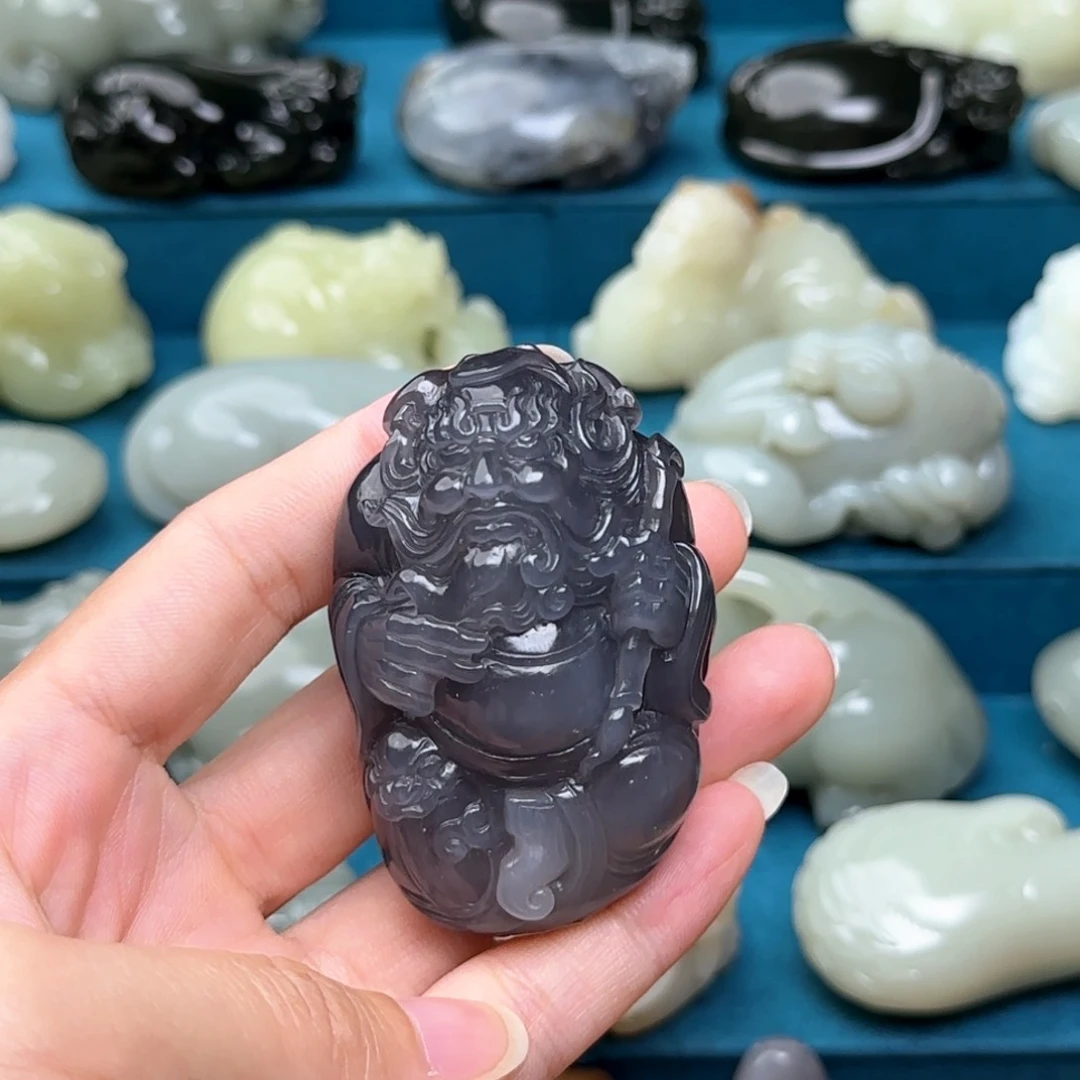 未镶嵌和田玉（糖玉）把件