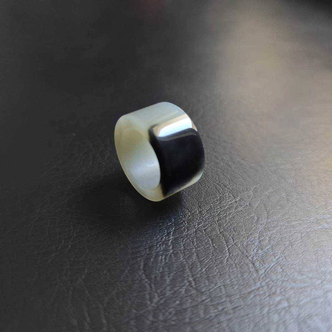 和田玉青花扳指黑白分明尾戒男女款内径16