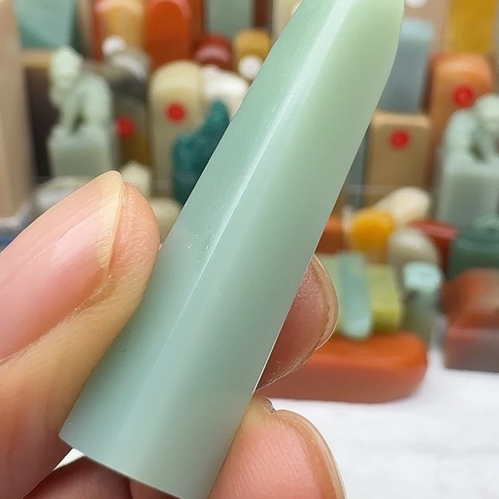 寿山石印石梅子青牙签