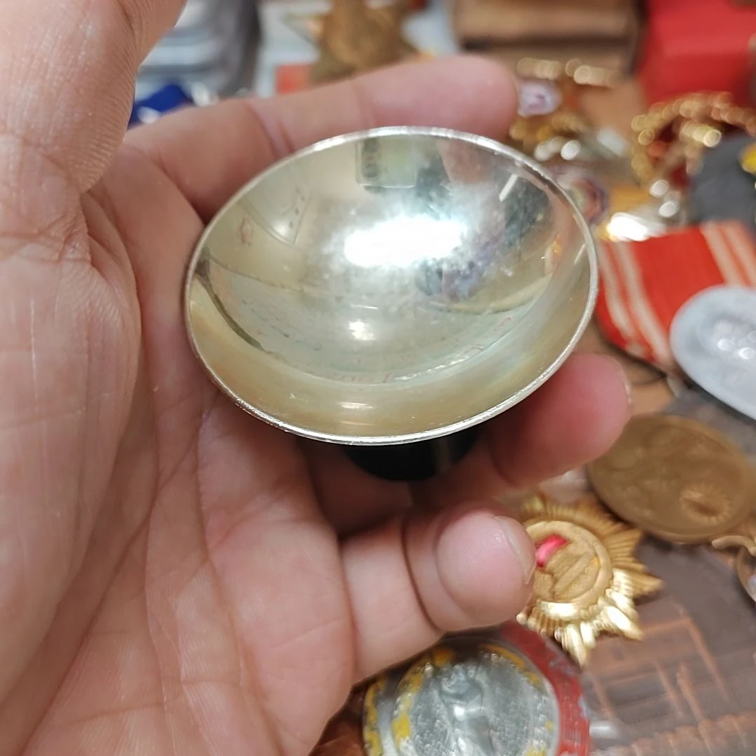 吴***风日本早期的纪念章一个