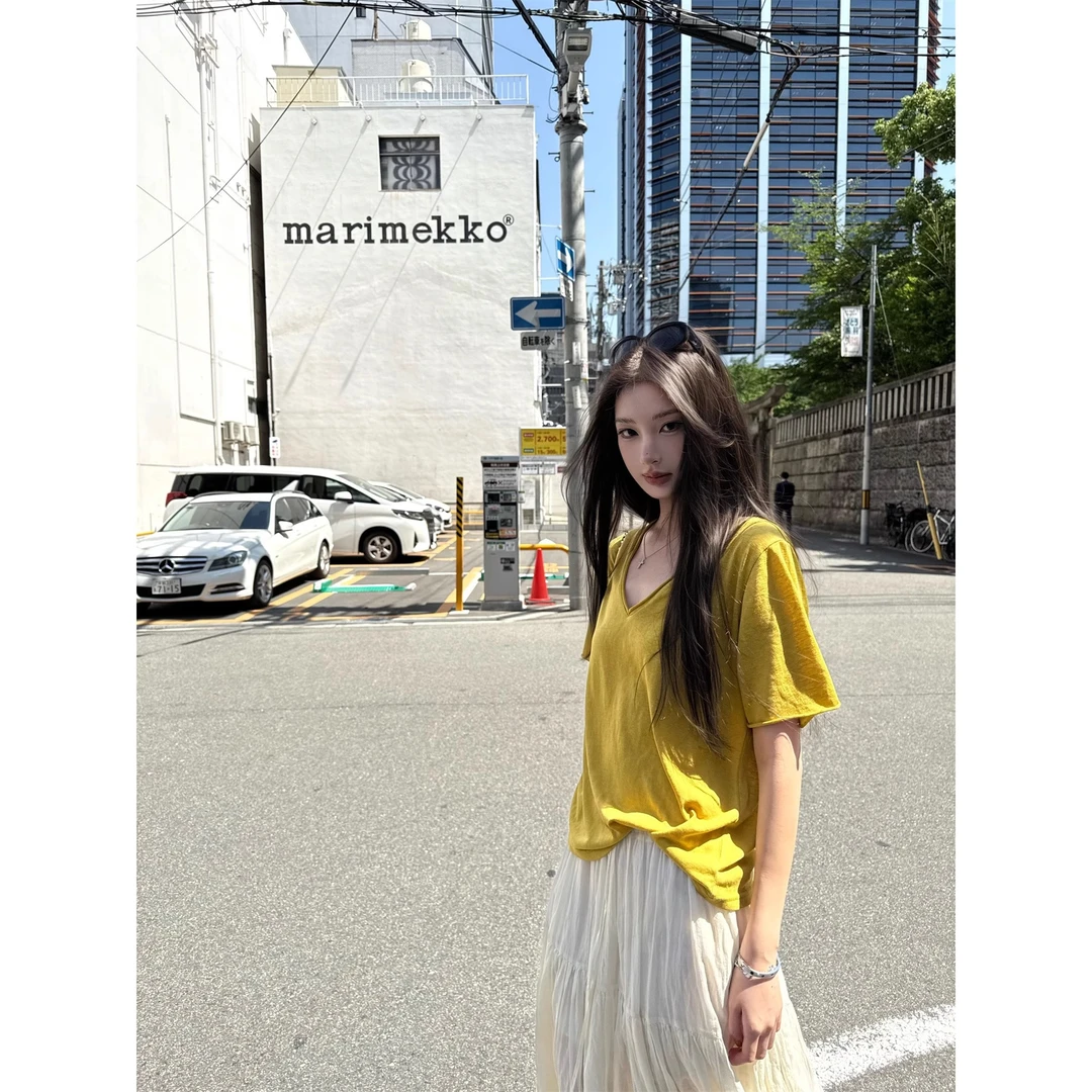 基础款纯色V领半袖T恤女装今夏bi入宽松好版型经典四色短袖上衣潮