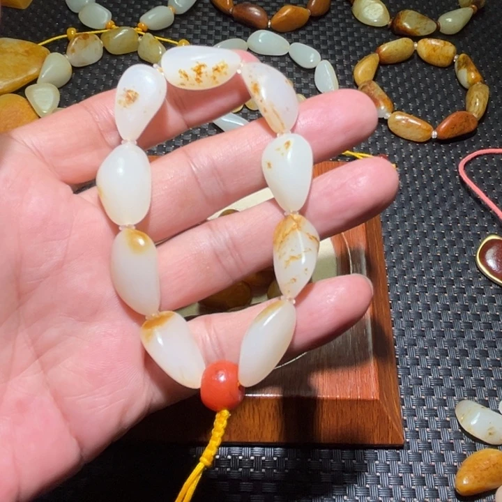 和田玉未镶嵌手链