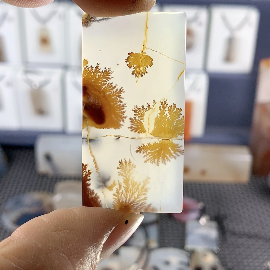 玛瑙/玉髓珠宝奇石未镶嵌觉*子