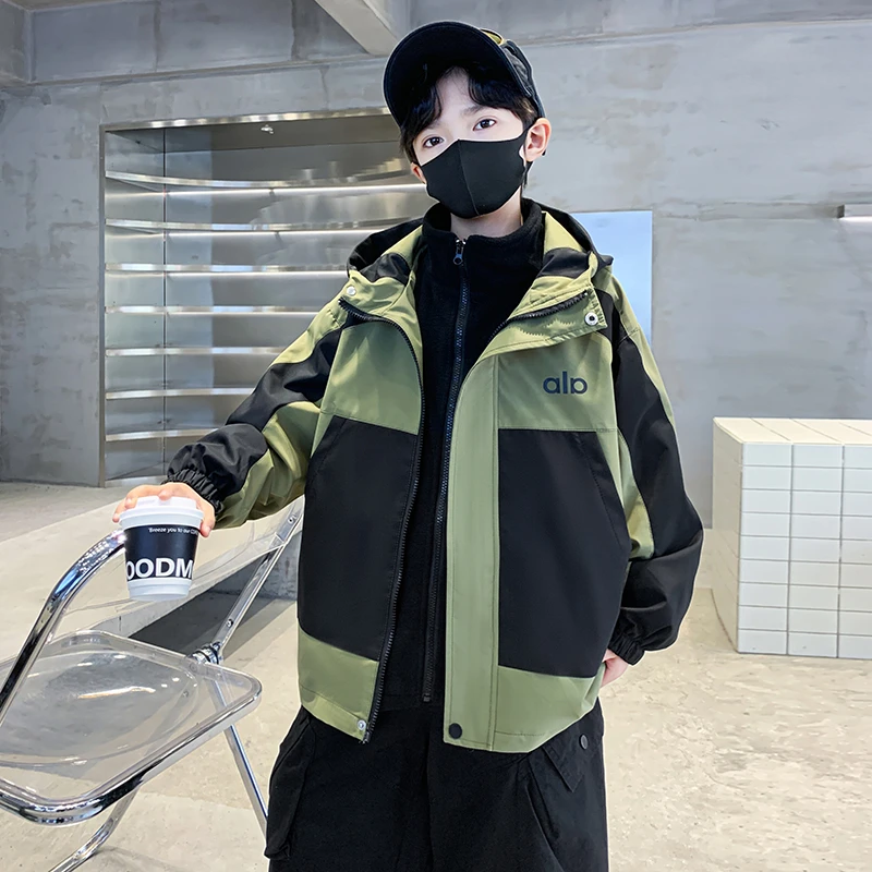 儿童装男童秋装外套2025新款秋冬款中大童三合一秋季可拆卸冲锋衣