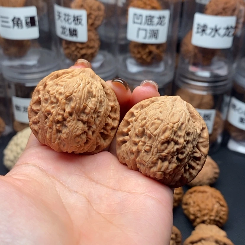 【闪购商品】吊坠文玩核桃未**名绣球40