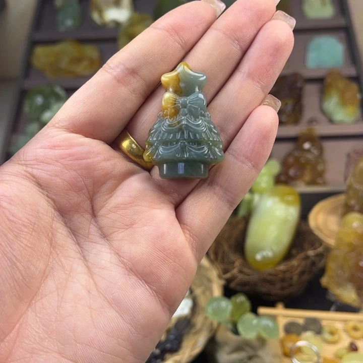 未镶嵌蛇纹石玉颈饰