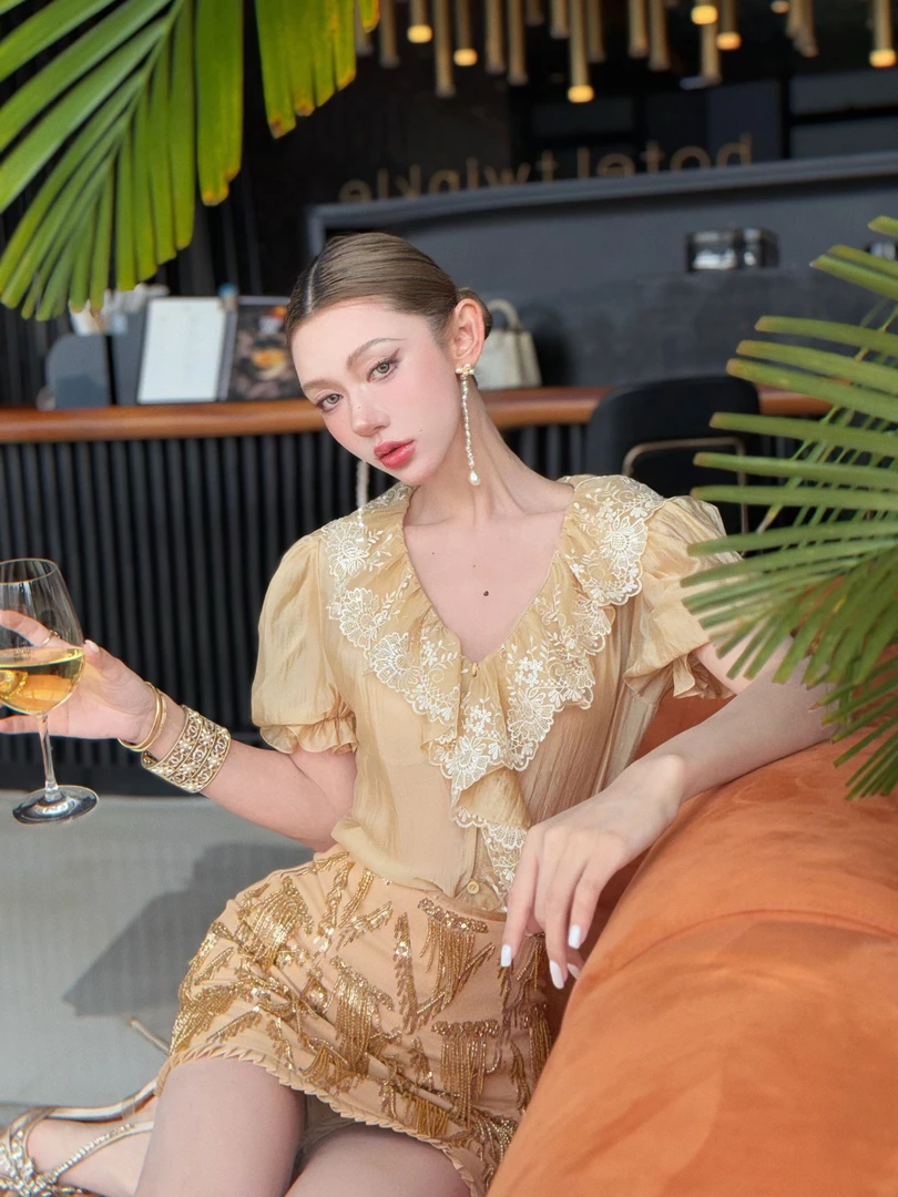 孙瑜儿【暮光云游】蕾丝花边休闲时尚衬衫SY02534