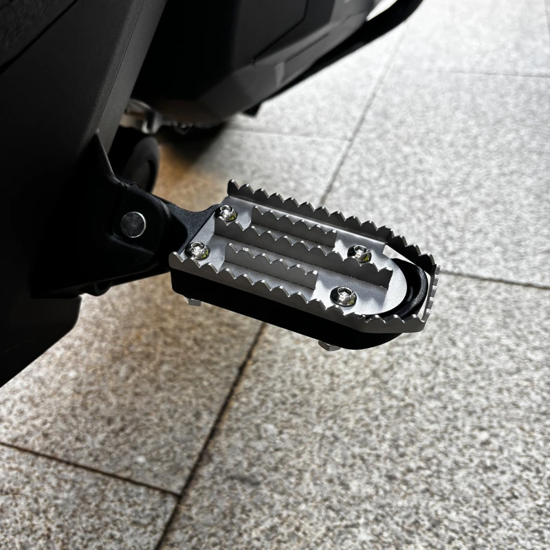 适用24-26款升仕368G后座脚踏板加宽防滑齿状脚蹬专用改装配件