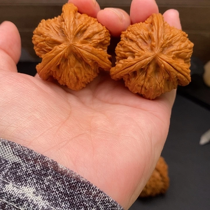 悦***生把件文玩核桃白奔