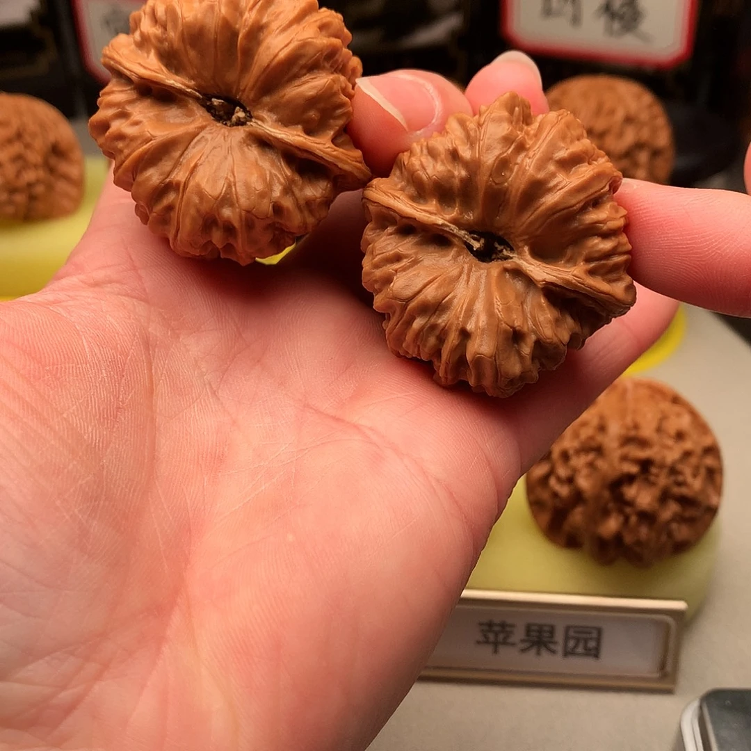 文玩核桃吊坠40➕尺全品平谷凹底531号