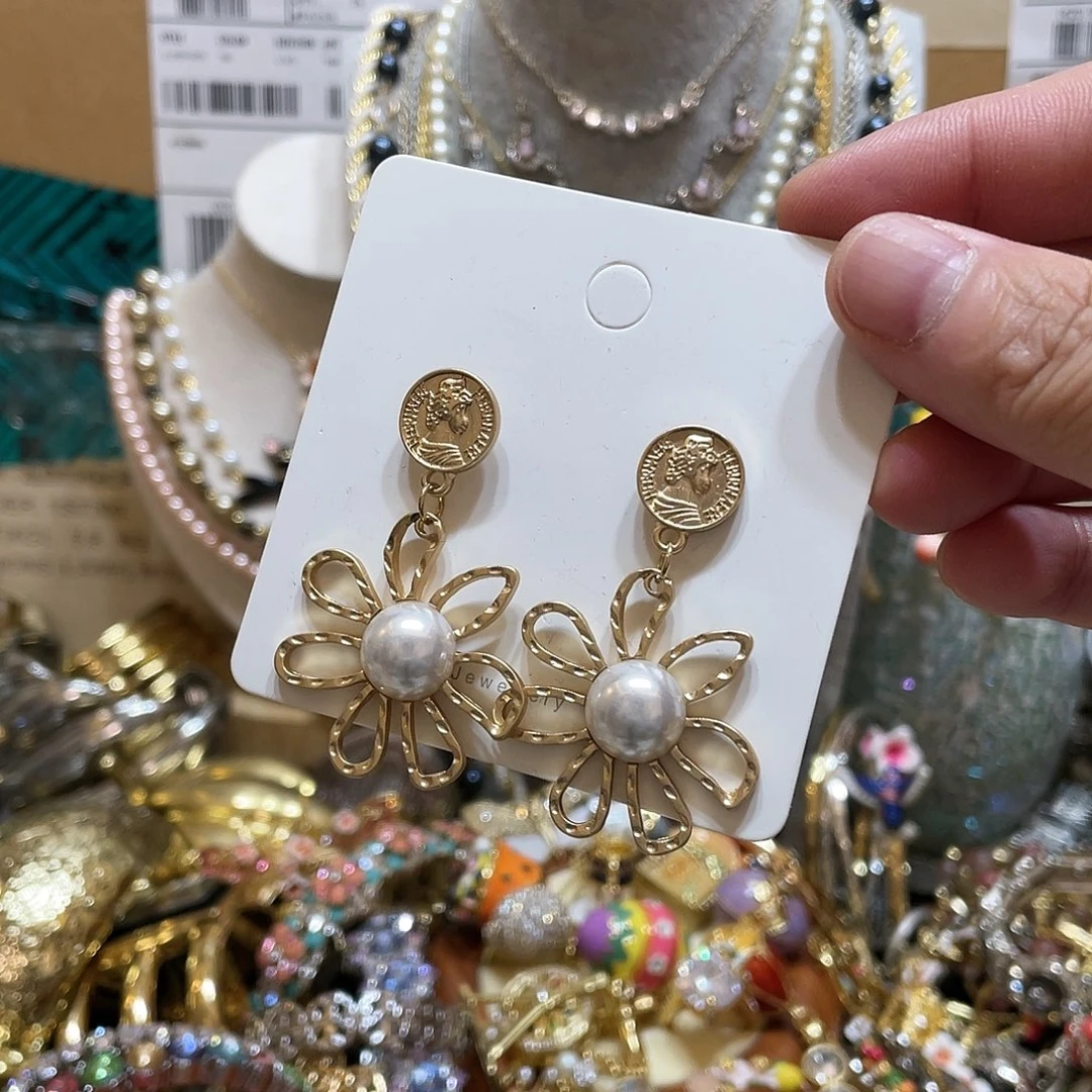 【闪购商品】锌合金合金锆石