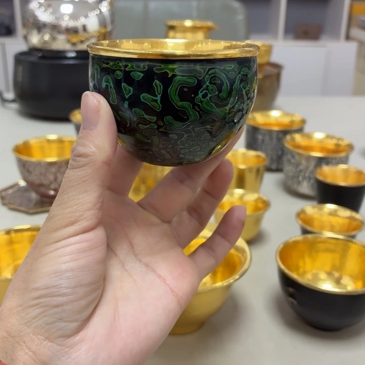 李小鹤大漆犀牛皮金杯100毫升主人杯