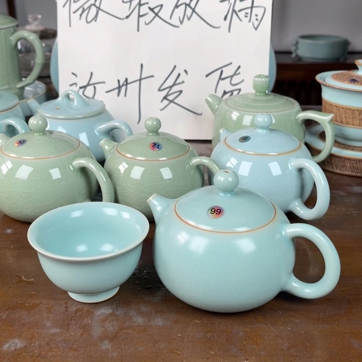 用***699号仿古天青色西施壶