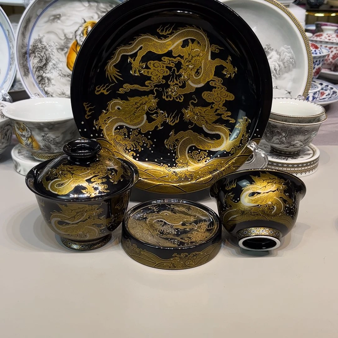 K***y景德镇陶瓷艺术品