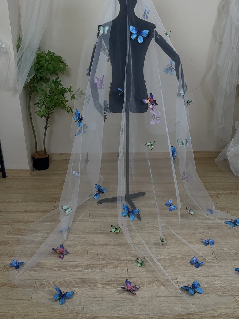 彩色立体蝴蝶头纱 3米x3米单层无发梳