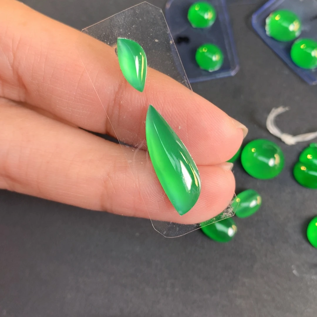 翡翠裸石20.1-6.83-3.6