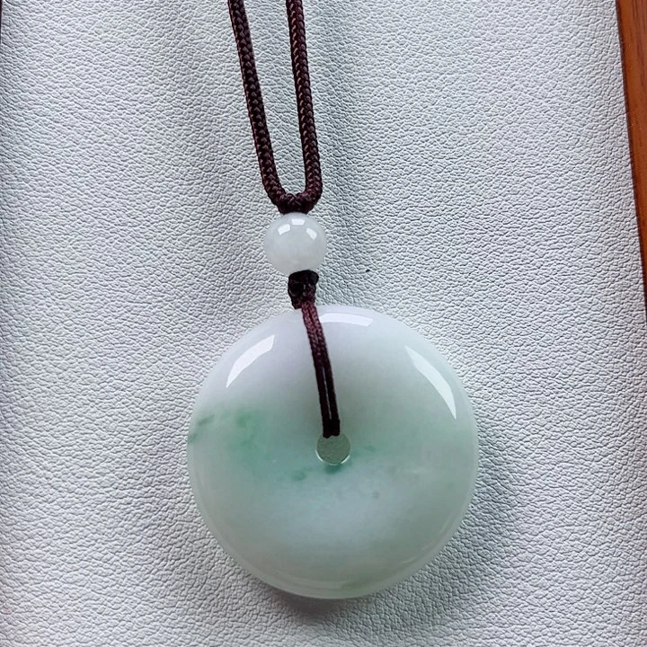 颈饰未镶嵌翡翠孤品