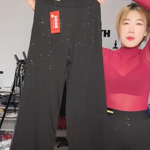 好***来M。