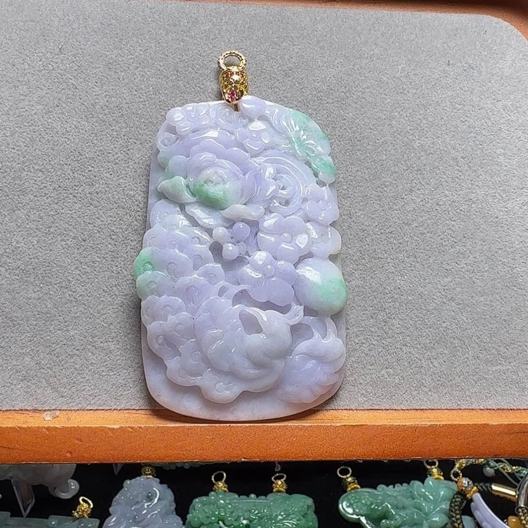 吊坠(赠链)未镶嵌翡翠