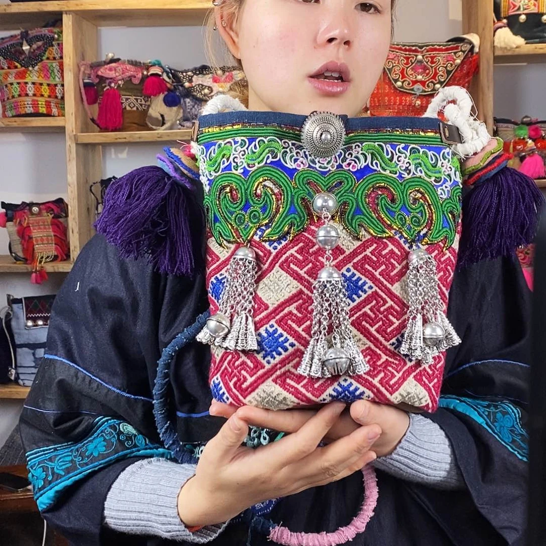 织绣手工制作包包