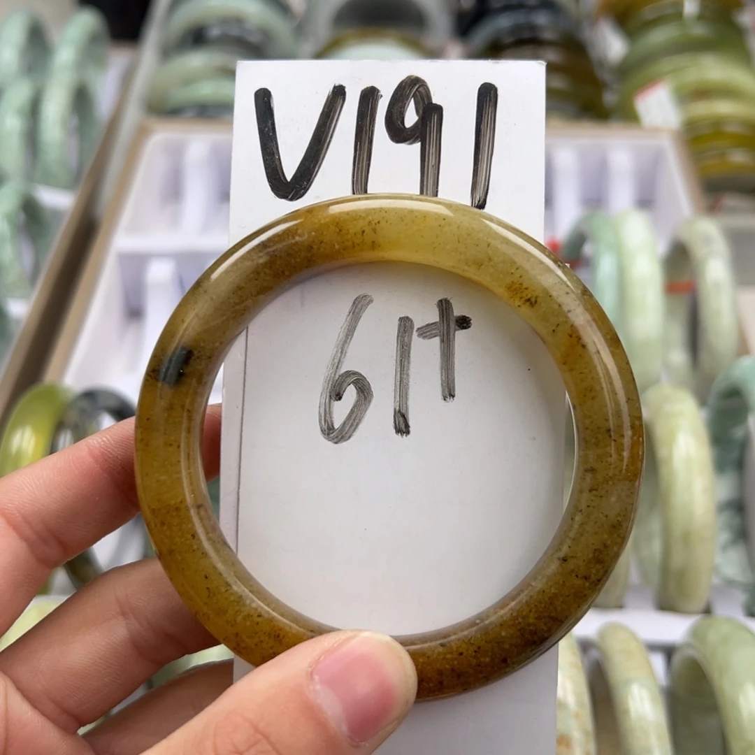 岫玉手镯未镶嵌天然岫玉