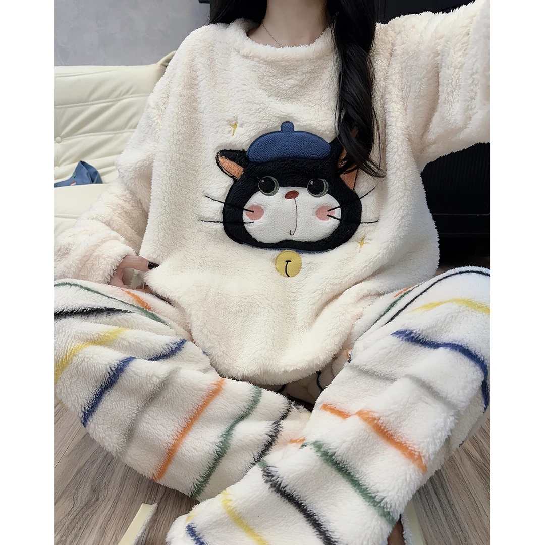 睡衣女秋冬季2025新款长毛绒加厚卡通珊瑚绒可外穿学生家居服套装