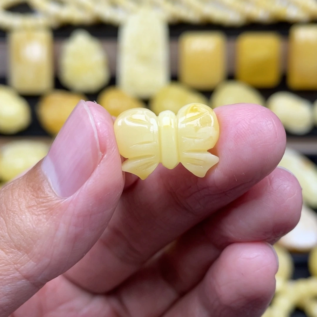 琥珀未镶嵌裸石琥珀蜜蜡