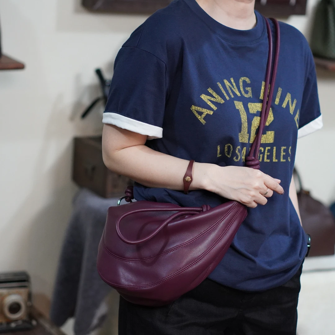 3.[冰语]2024百搭新款小众设计休闲简约肩包真皮女包斜跨水壶包