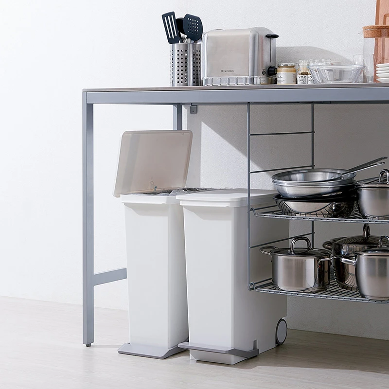 利快日本进口方形垃圾桶 白色家用客厅卫生间大容量带盖