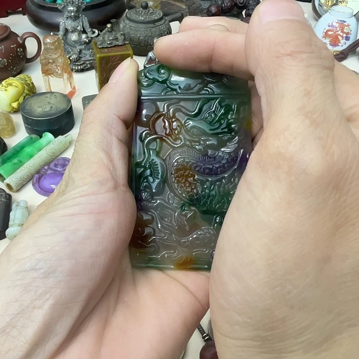 郭***。玉一个完整的物件