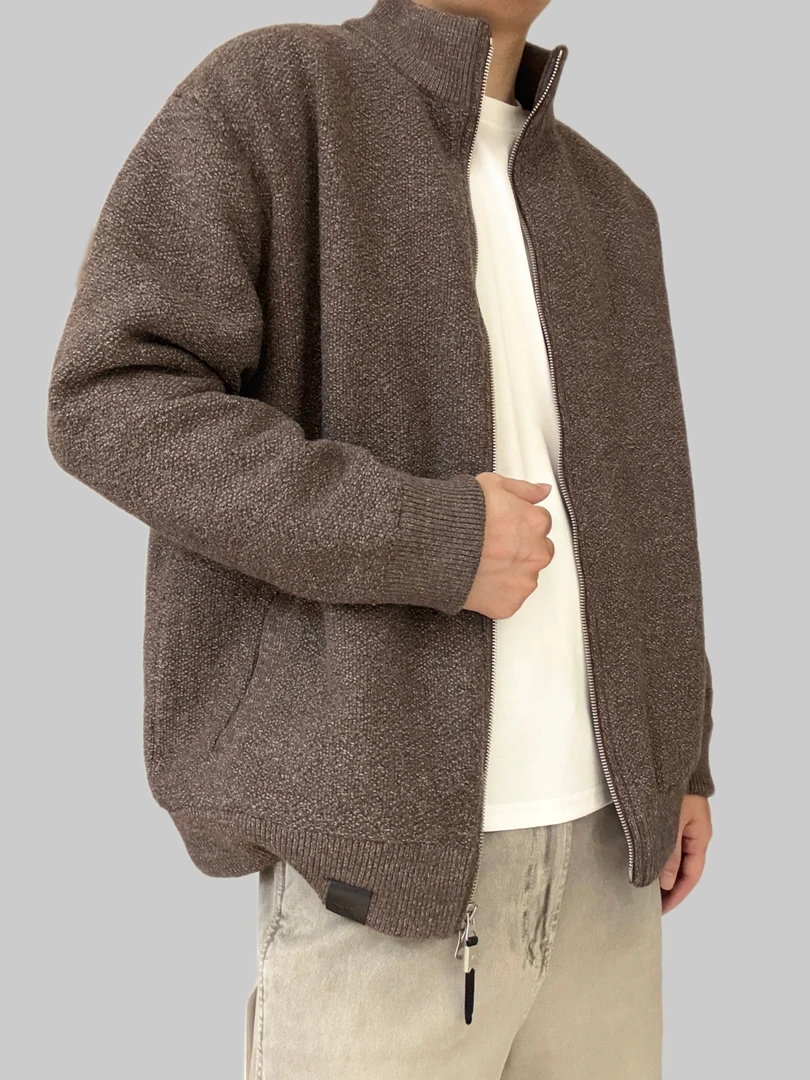 『浅灰与白』冬季原创潮流重磅立领针织羽绒服 | 90绒温暖“轻”袭！