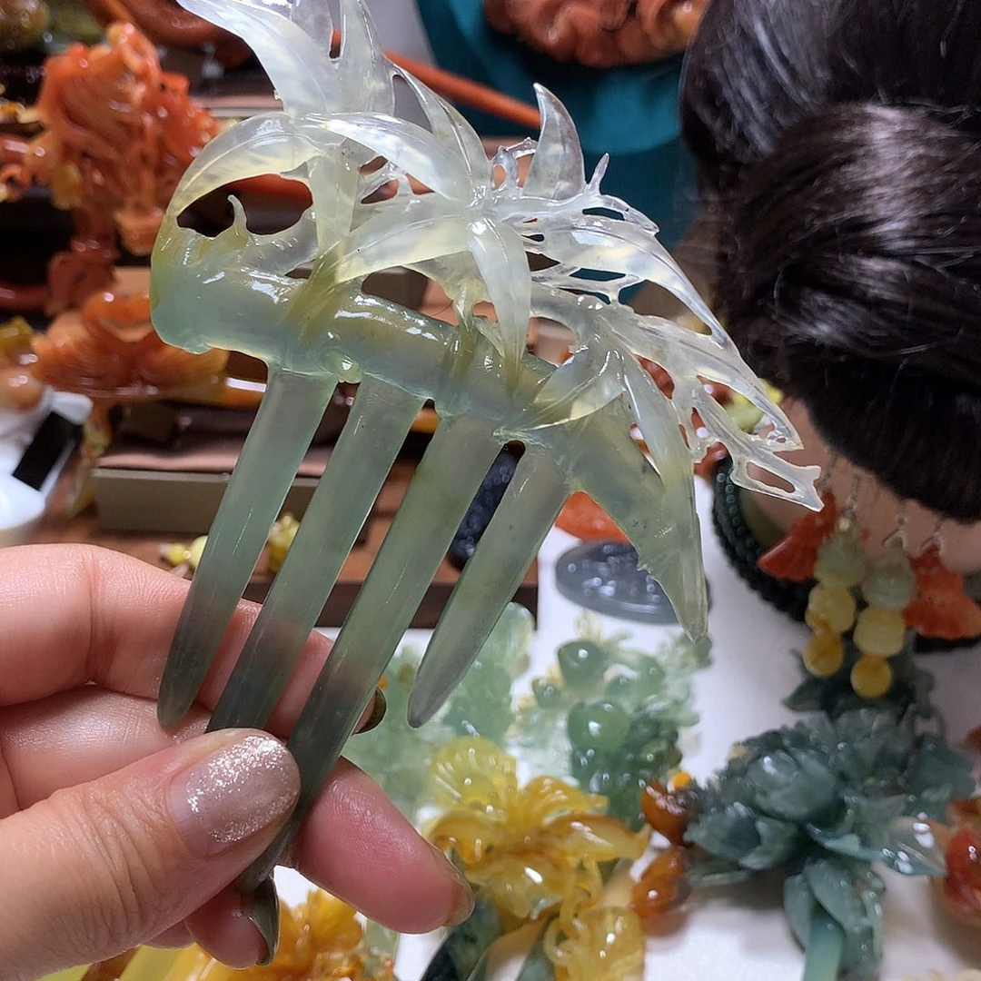 达***呆蛇纹石玉合金发饰
