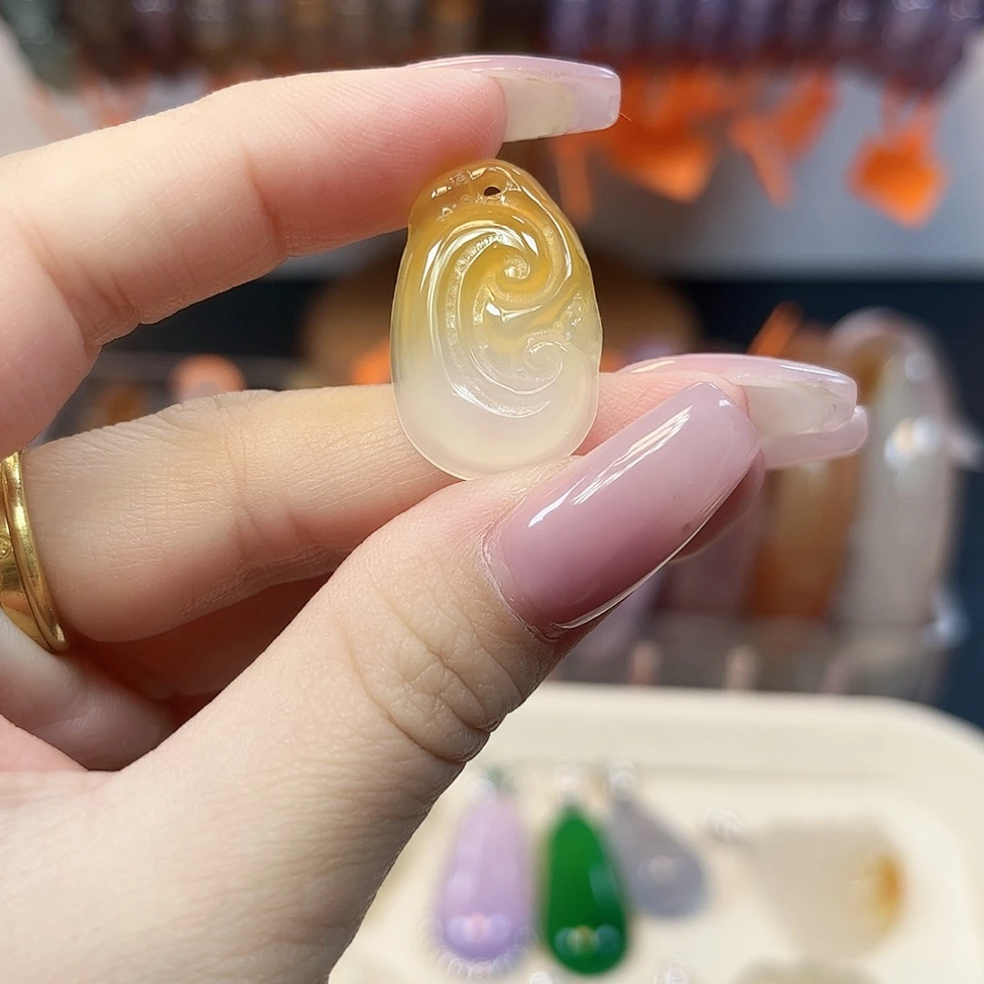 玛瑙/玉髓未镶嵌颈饰