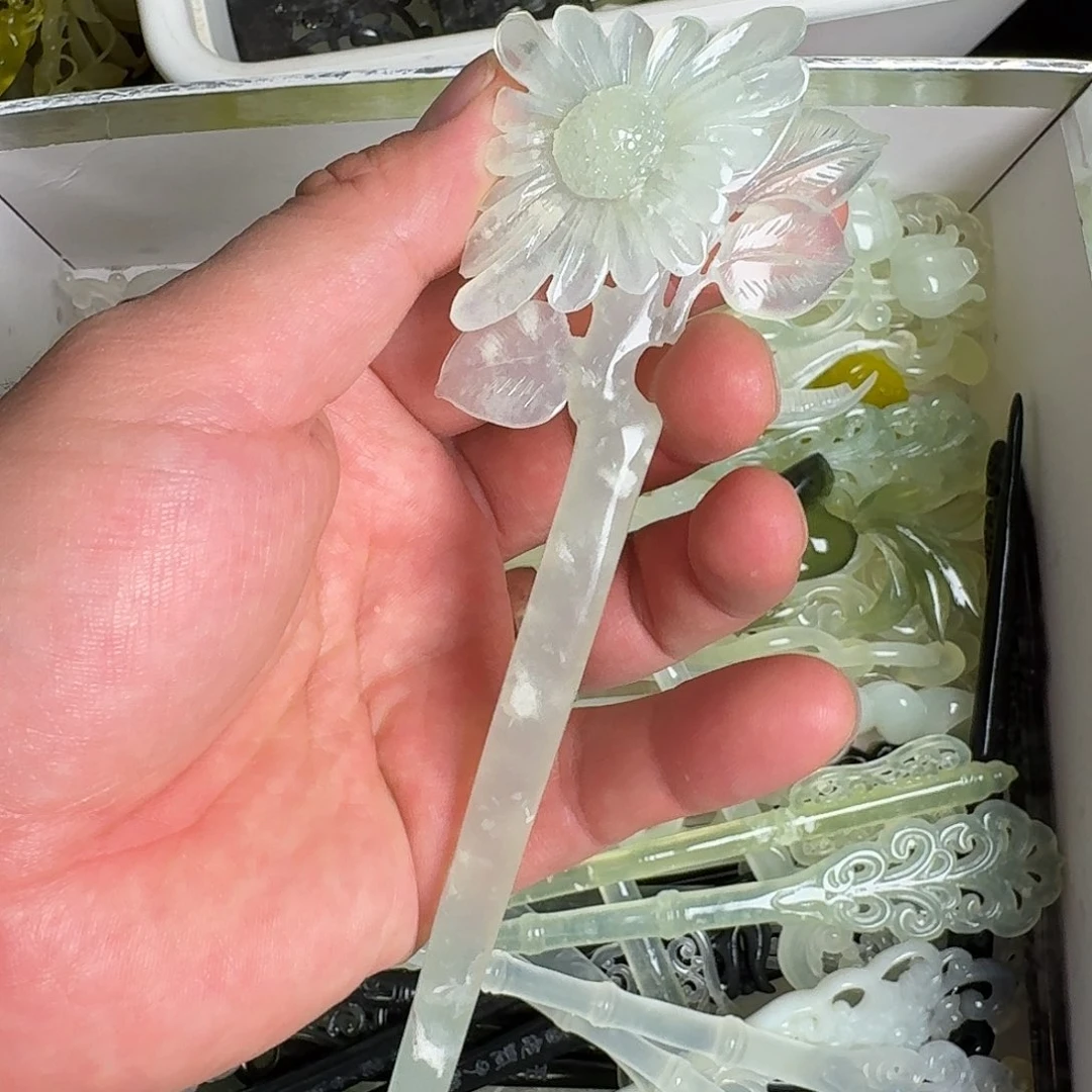 蛇纹石玉未镶嵌发饰