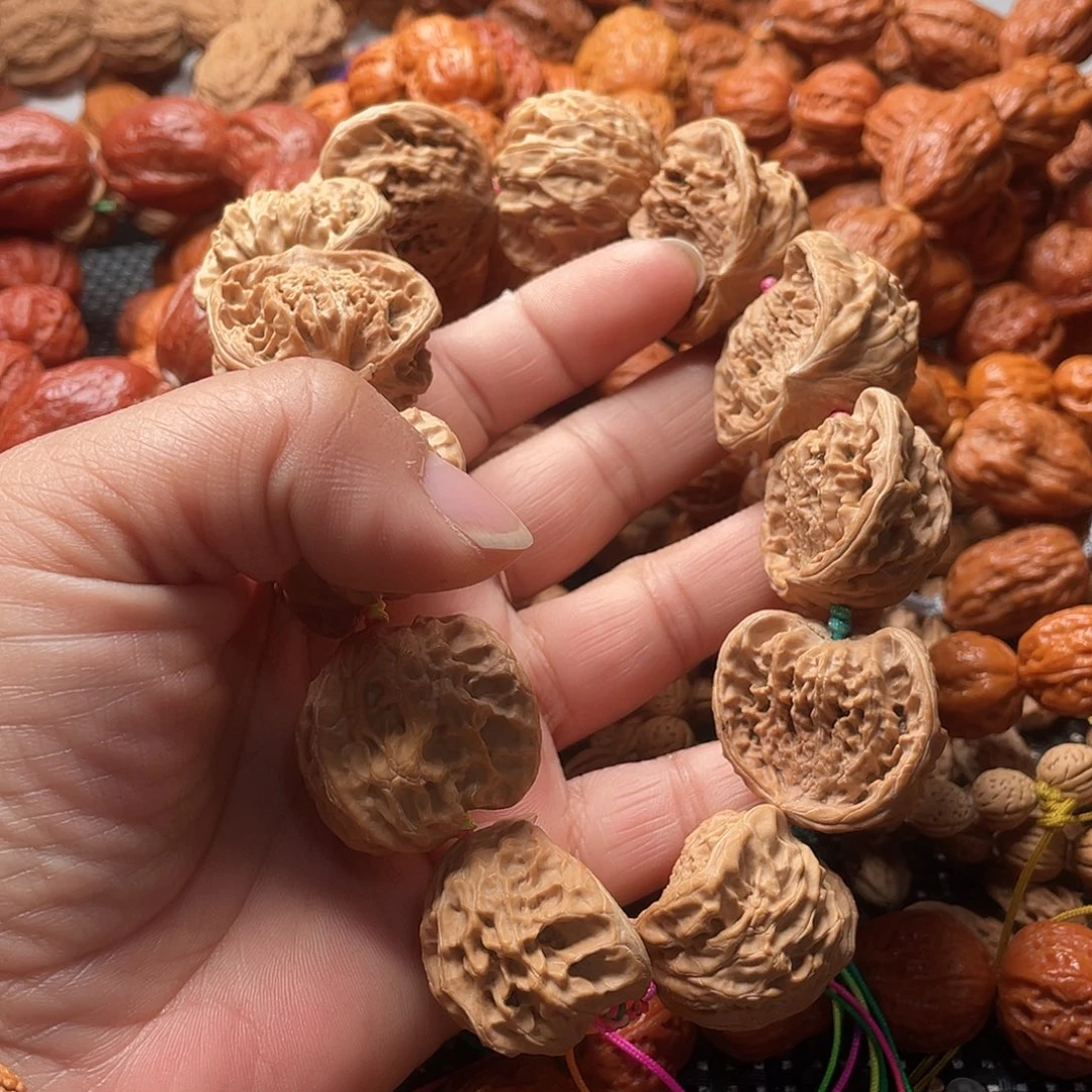 嗨***哈手串文玩核桃异形蛇头