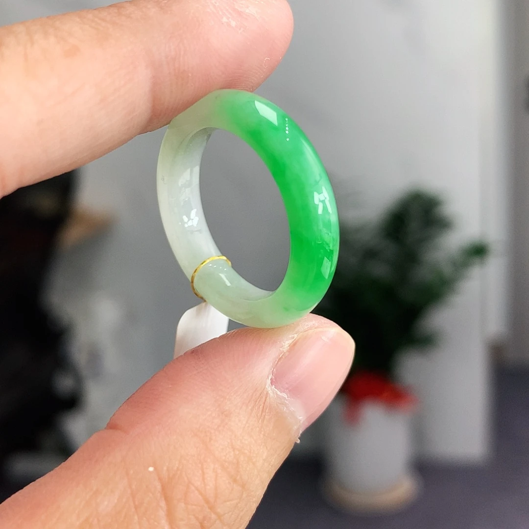 翡翠未镶嵌戒指17号