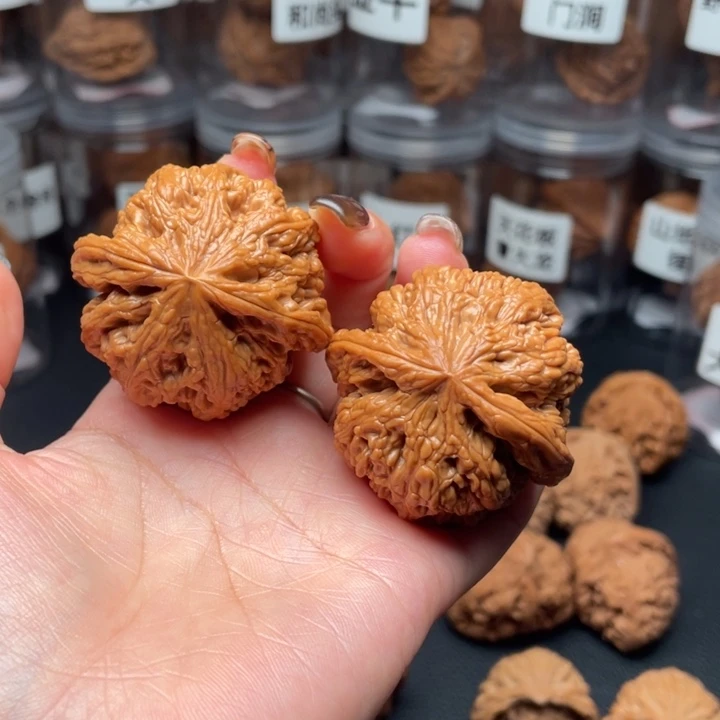 文玩核桃吊坠粗筋44