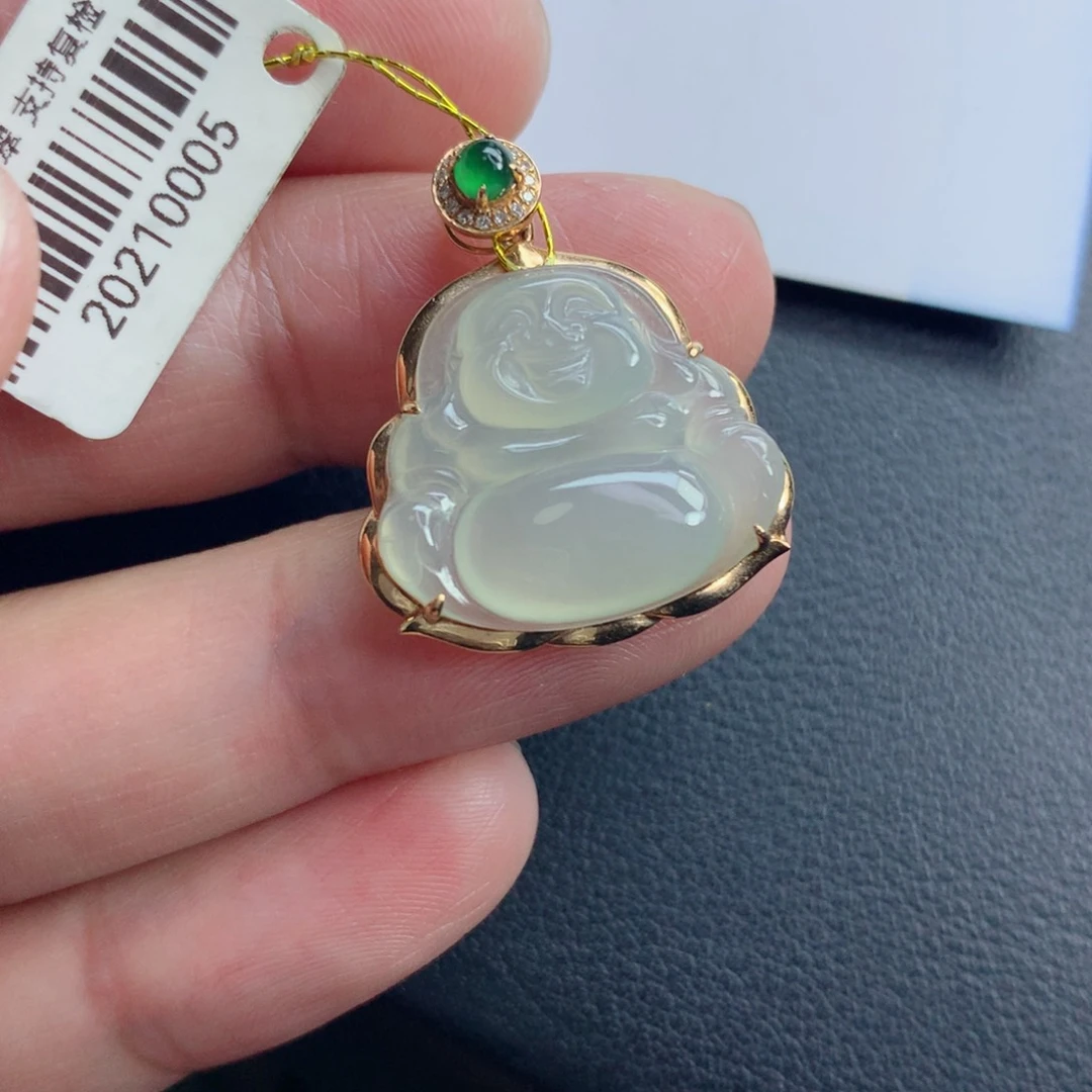 翡翠颈饰未镶嵌佛公