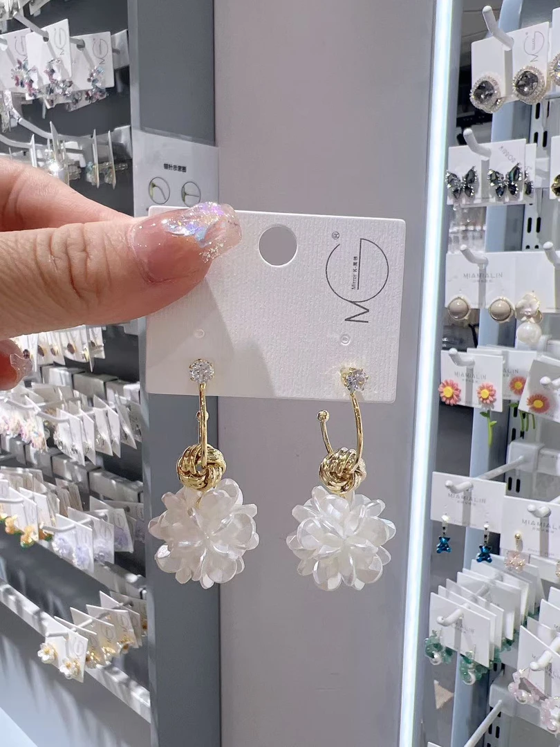 铜合金亚克力耳饰 轻奢法式女白色气质清新耳环甜美小众素款韩版