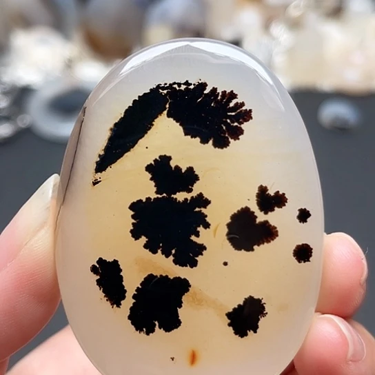 玛瑙/玉髓珠宝半成品未镶嵌