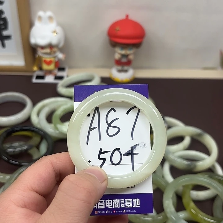未镶嵌蛇纹石玉手镯87