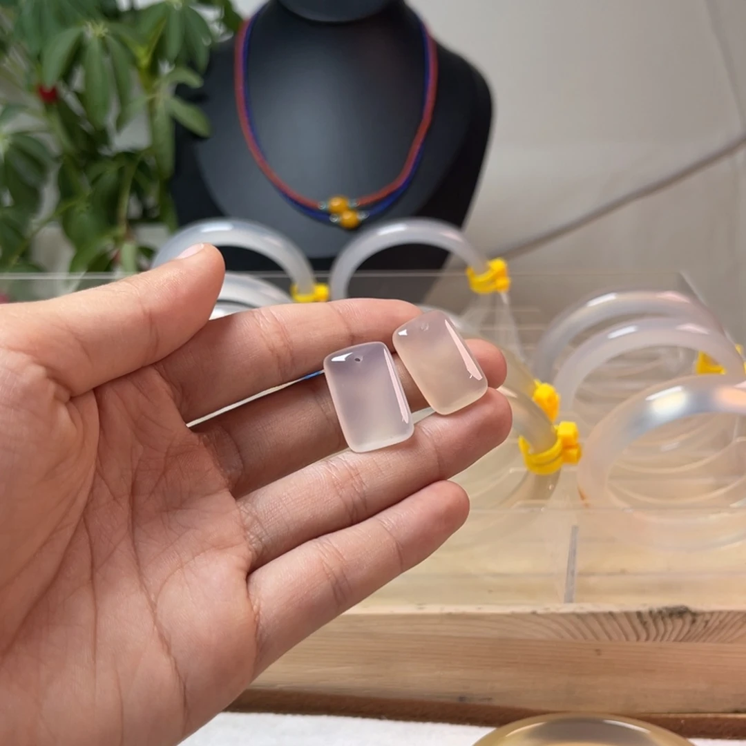 石英质玉银S925镶嵌耳钉