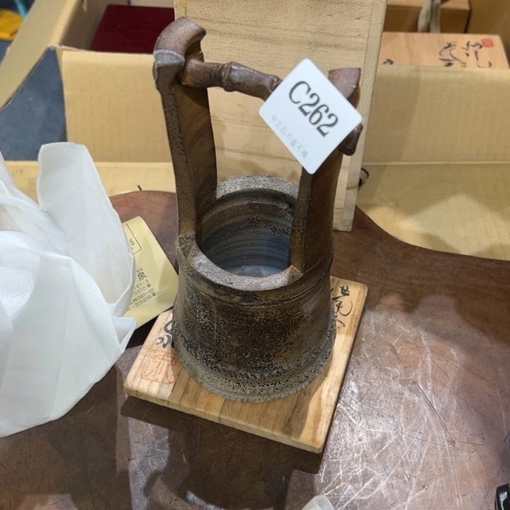 瓷器周边默认瑕疵1断****湿