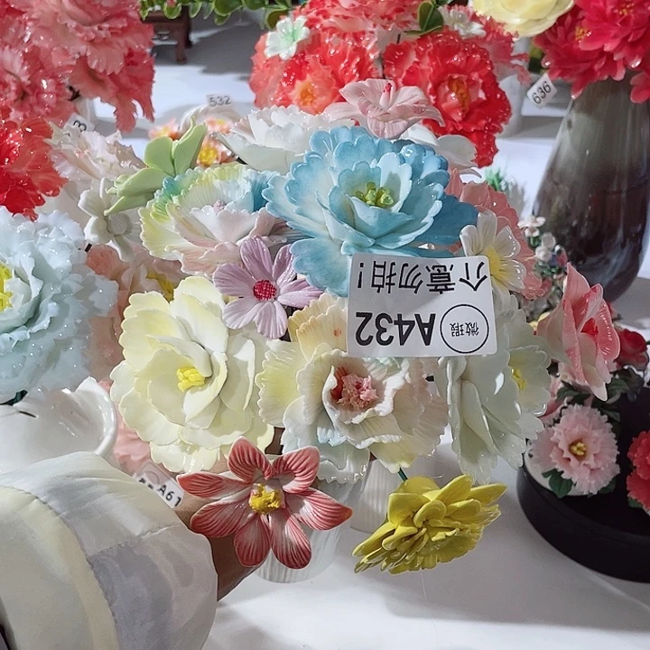 瓷片德化工厂陶瓷手工捏花