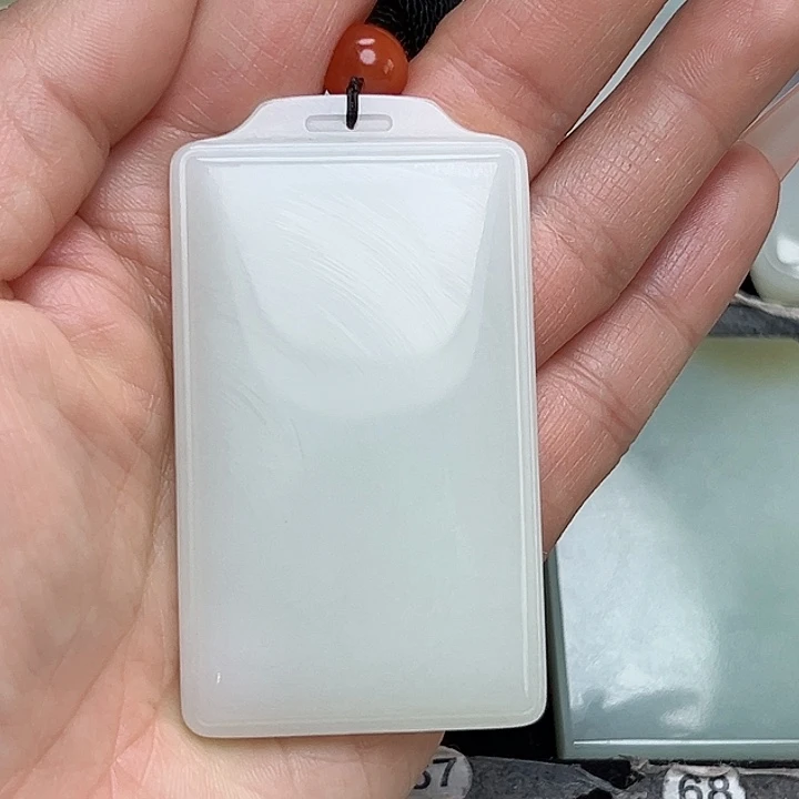 和田玉颈饰未镶嵌木**子