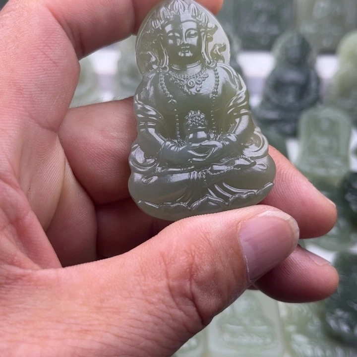 爱***家颈饰未镶嵌和田玉（糖玉）